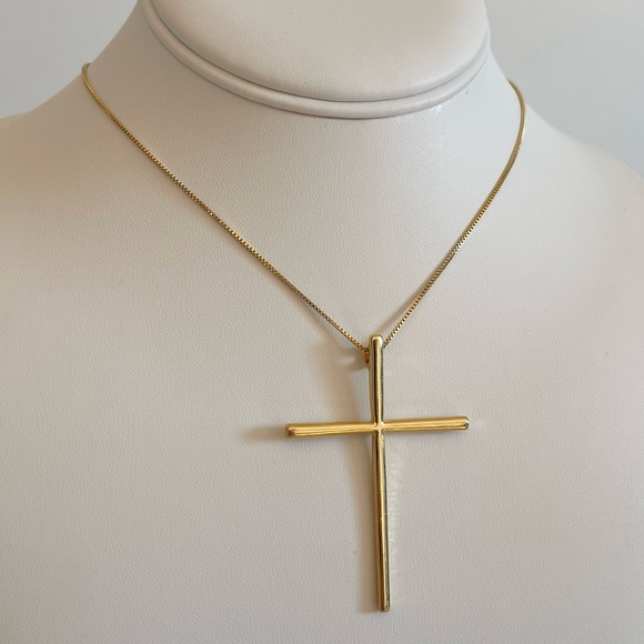 18K Yellow Gold-Plated Cross Pendant Necklace✨ - Picture 3 of 6